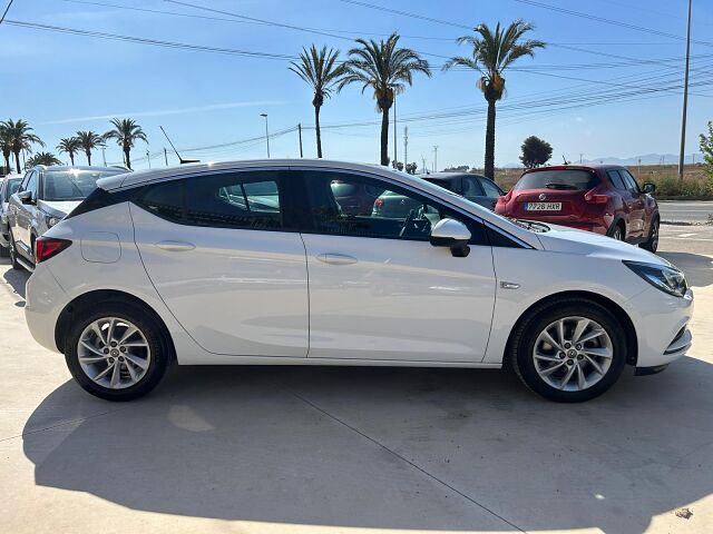 OPEL ASTRA SELECTIVE 1.6 CDTI AUTO SPANISH LHD IN SPAIN 96000 MILES SUPERB 2018